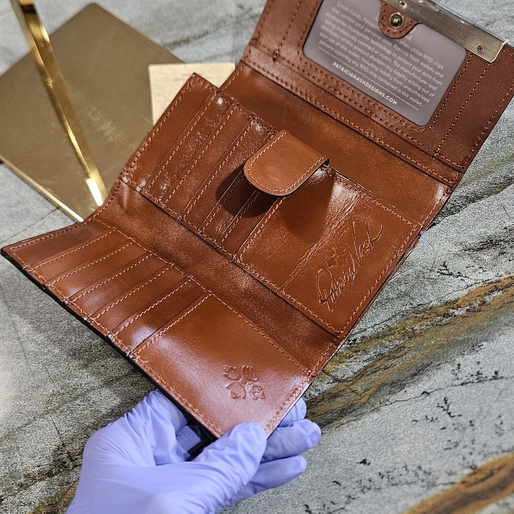 NWT Patricia Nash Tooled Leather Trifold Wallet | NWT | RFID | Zip Coin - Picture 8 of 16